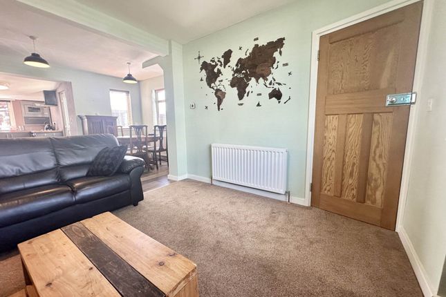Semi-detached house for sale in Fourth Avenue, Luton