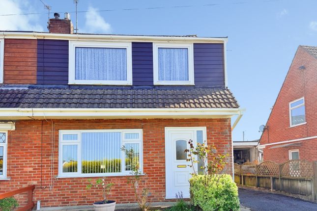 21, Brynmead, Llanelli photo 3