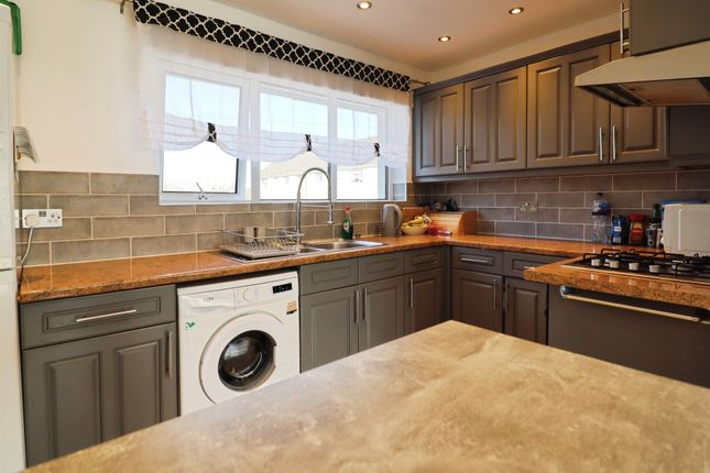 8, Prestatyn Road, Cardiff photo 3