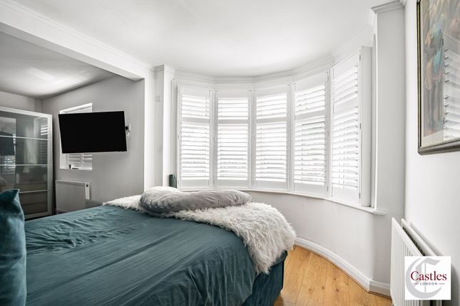 42, Galliard Road, Edmonton photo 4