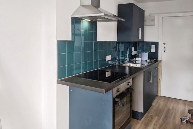 Flat 2, 11, Oxford Road, WALLINGTON photo 3