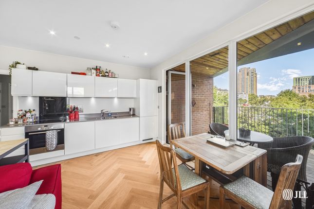 Flat 8, Caisson Moor Court, 8, Navigation Road, London photo 3