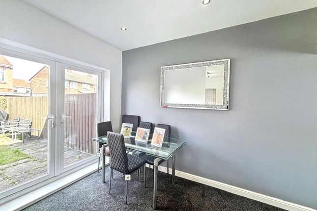 16, Moorland Drive, Bedlington photo 3