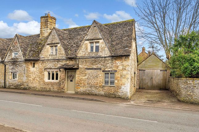 Thumbnail Cottage to rent in Station Road, South Cerney, Cirencester