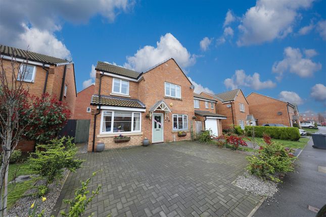 Detached house for sale in Brockwell Park, Kingswood, Hull