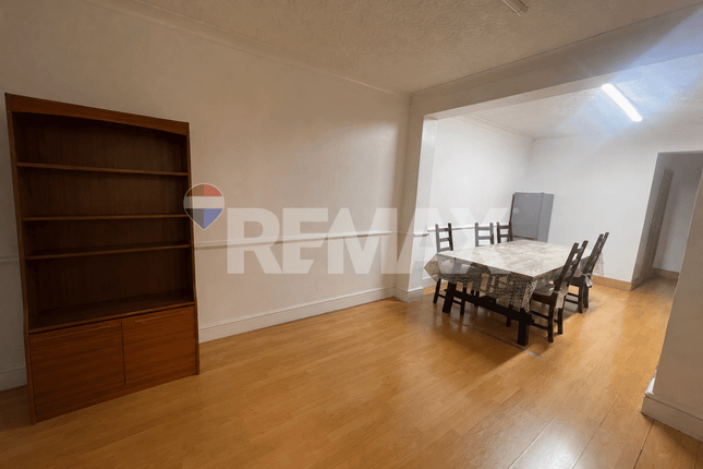46, Devon Road, Barking photo 3