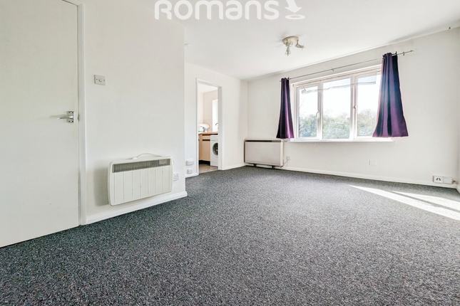 21, Butlers Court, High Wycombe photo 2