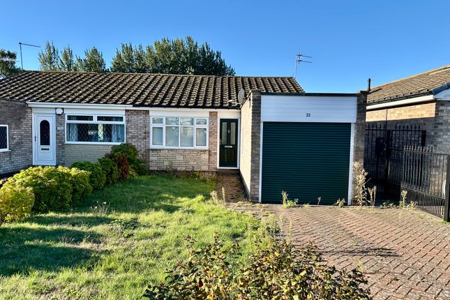 2-bed bungalow on Roxby Close, Doncaster, £180,000