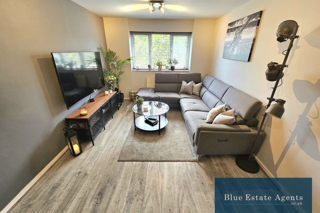 25 Trefusis Court, Bath Road, Hounslow photo 3
