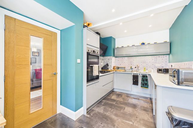 25, Limehayes Road, Devon photo 2