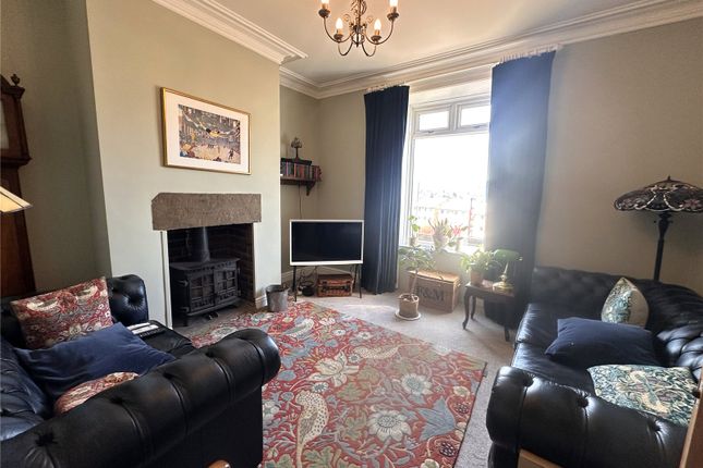 12, New Mill Road, West Yorkshire photo 3