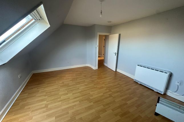 Thumbnail Flat to rent in 32A St. James Street, Paisley