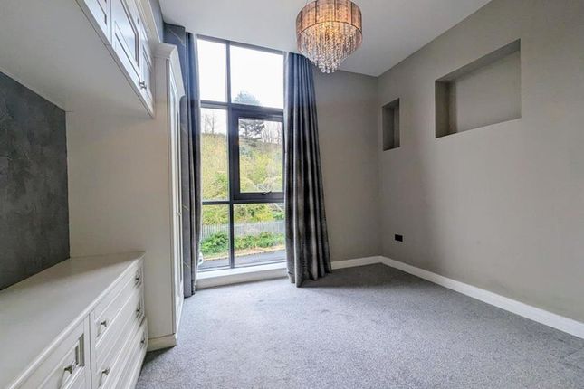 Flat to rent in Long Row, South Shields