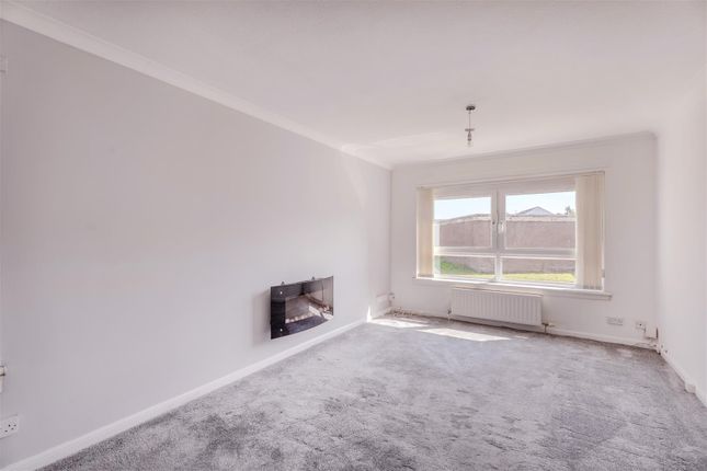 6, Freesia Court, Motherwell photo 3