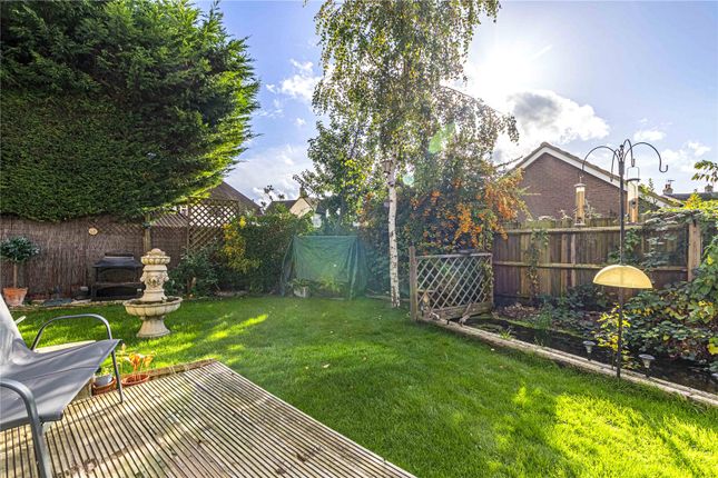 Semi-detached house for sale in Wivelsfield, Eaton Bray