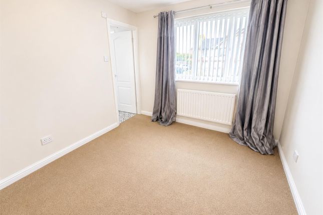 4, Bishops Drive, Ryton photo 4