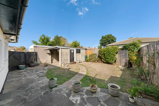 4, Yeading Gardens, Hayes photo 4