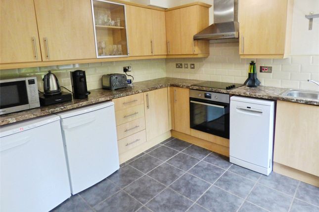 13, Ferndale, Southampton photo 4