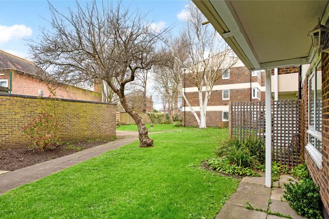 Thumbnail Flat for sale in Clifton Road, London