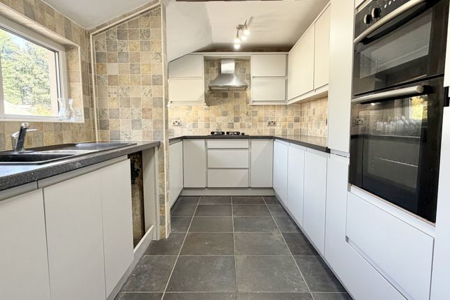 86, Fleetwood Road North, Thornton photo 2