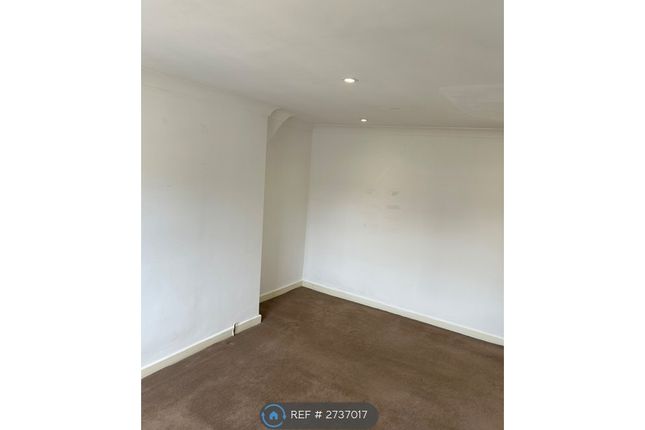 Flat, High St, Herne Bay photo 5