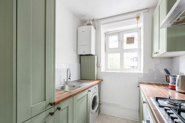 10 Purser House,, Tulse Hill, London photo 3
