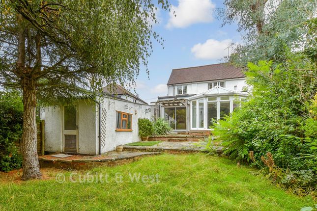25, Ashurst Road, Tadworth photo 2
