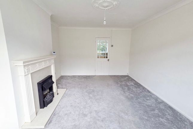 41, Heol Pwll-y-Pant, Caerphilly photo 3