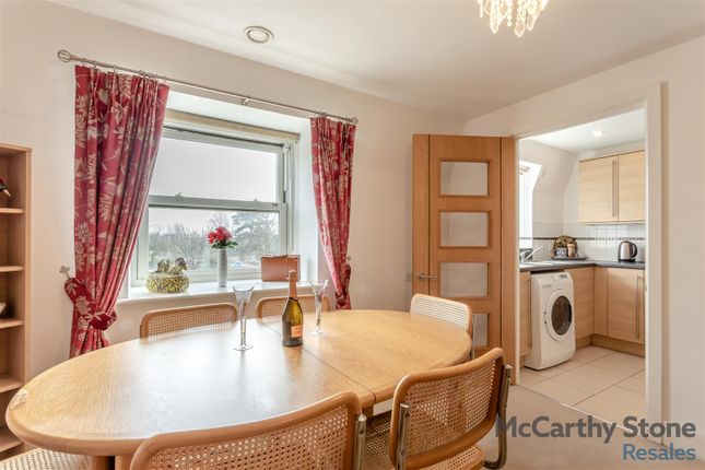 40 Peel Court, College Way, Welwyn Garden City photo 3