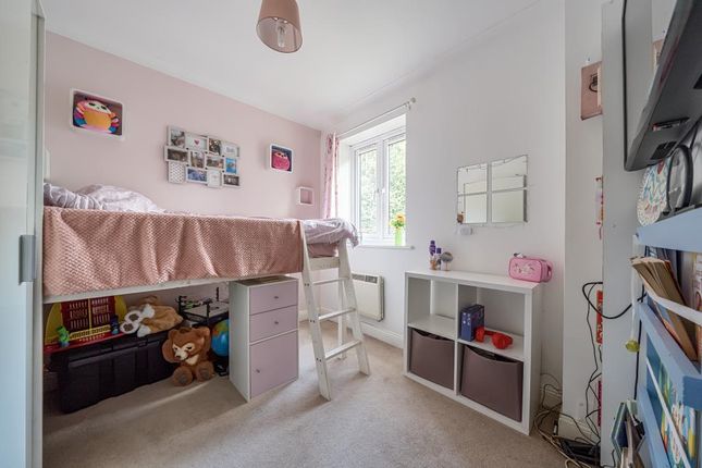 Flat for sale in Witney, Oxfordshire