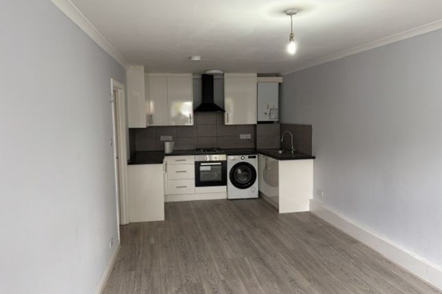 6, Hallmark House, Reedham Road, Burnham photo 2