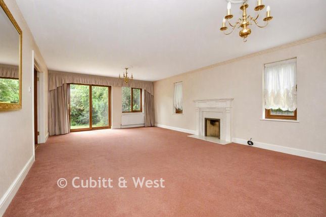 1, Claremount Close, Epsom photo 4