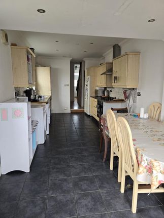 Terraced house for sale in London Road, Grays