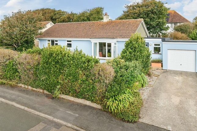 4-bed bungalow on Ty Gwyn, Meres Valley, Helston, £350,000