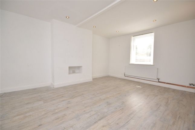 72, Bradford Road, Wakefield photo 3