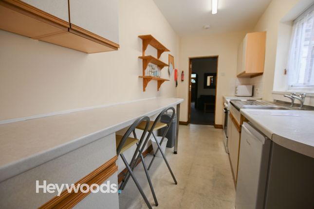 16 Silverdale Road, Newcastle photo 5