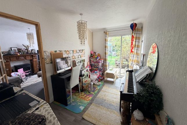 21, Craneberry Road, Birmingham photo 3