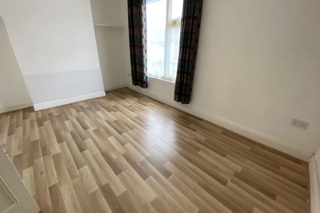 14, Larch Road, BIRKENHEAD photo 3