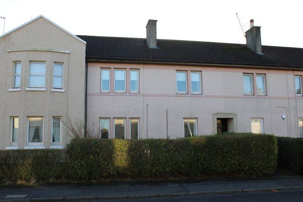 Thumbnail Flat to rent in 79 Green Road, Paisley