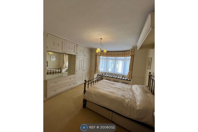 1-bed house on Blenheim Road, Bickley, Bromley, £1,000/mo