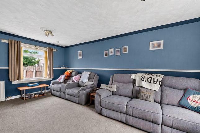 42, Dunvegan Place, Irvine photo 4