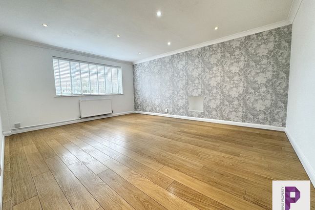 2, Corral Close, Chatham photo 3