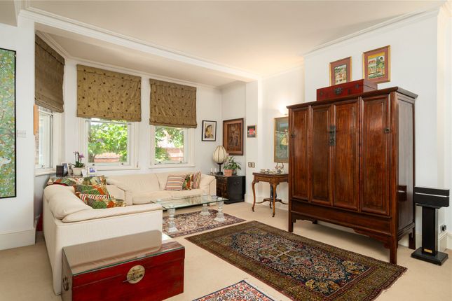 37, Cheyne Court, Chelsea photo 3