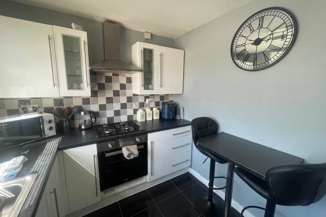 35 Gellionen Road, Swansea photo 5