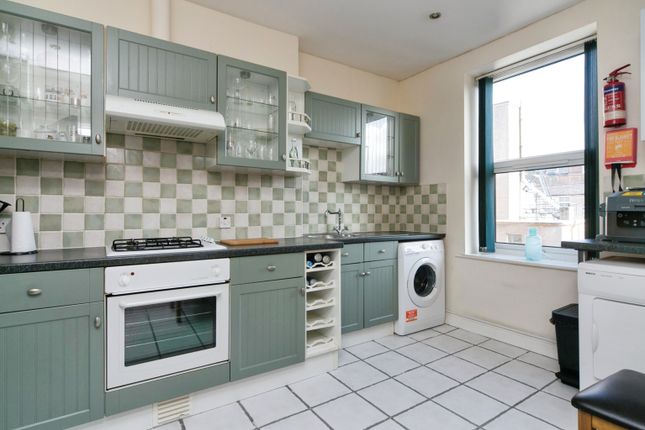 Flat 3, 31, Lloyd Street, Conwy photo 3