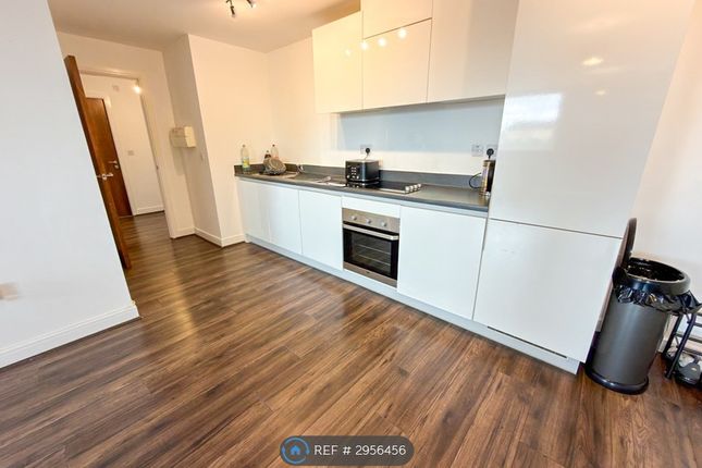 Apartment, Landmark Waterfront West, Brierley Hill photo 5
