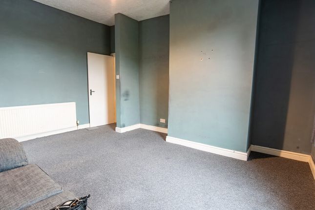 Flat 1 437, Cannock Road, Hednesford photo 4