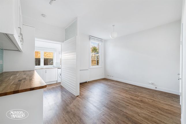 42, Balfour Road, London photo 3