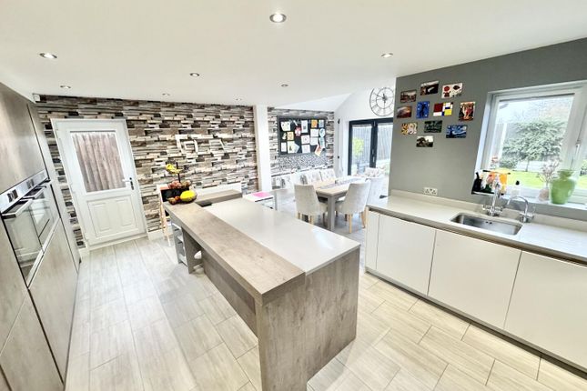 21, Cranmer Close, Leicester photo 2