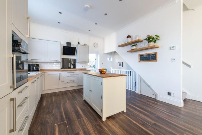 End terrace house for sale in Cotton Lane, Greenhithe